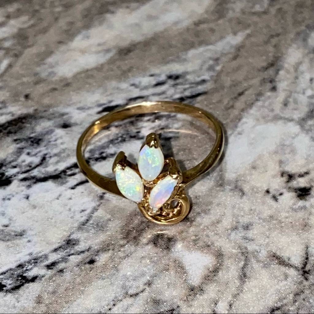 Opal 14k Gold Ring